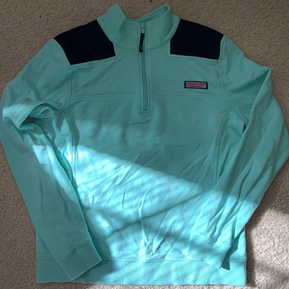 Vineyard vibes sweatshirt. - Picture 1 of 3